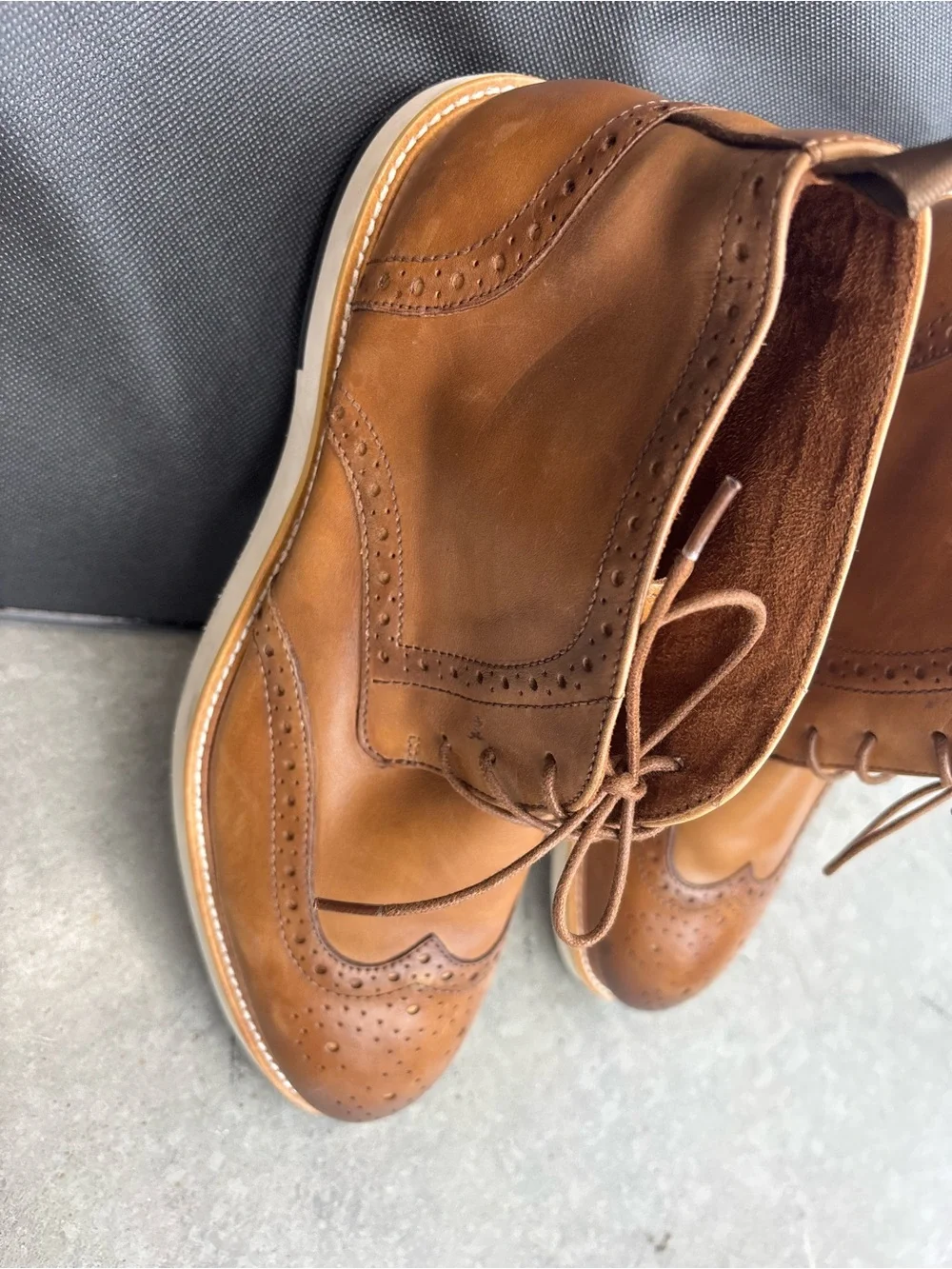 Men's Brown Leather Chukka Wingtip Boots - Classic Lace-Up